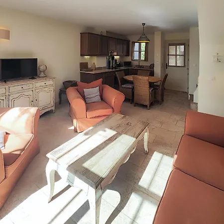 2 Bedroom In Saint-laurent-de-la-ca Feriehus