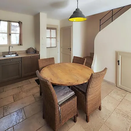 2 Bedroom In Saint-laurent-de-la-ca *