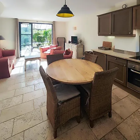 2 Bedroom In Saint-laurent-de-la-ca Feriehus